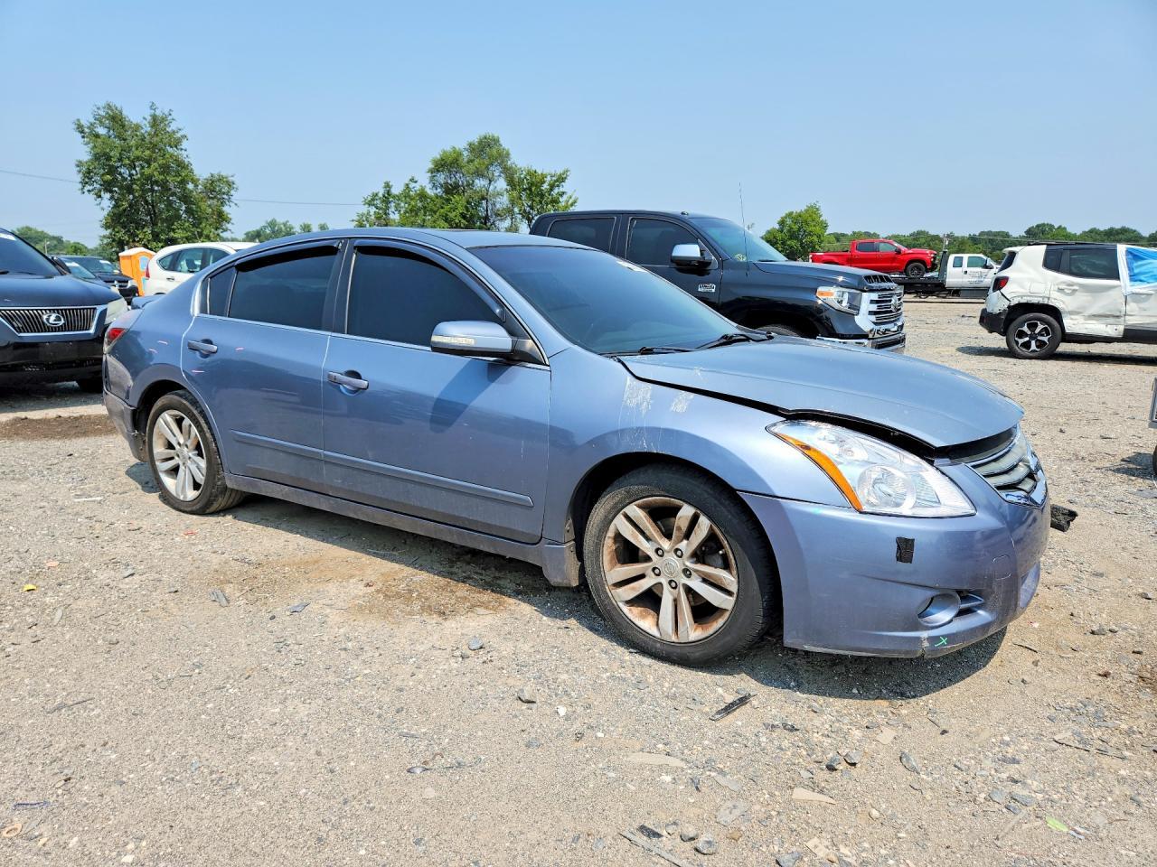 2010 Nissan Altima Sr - Фото 4