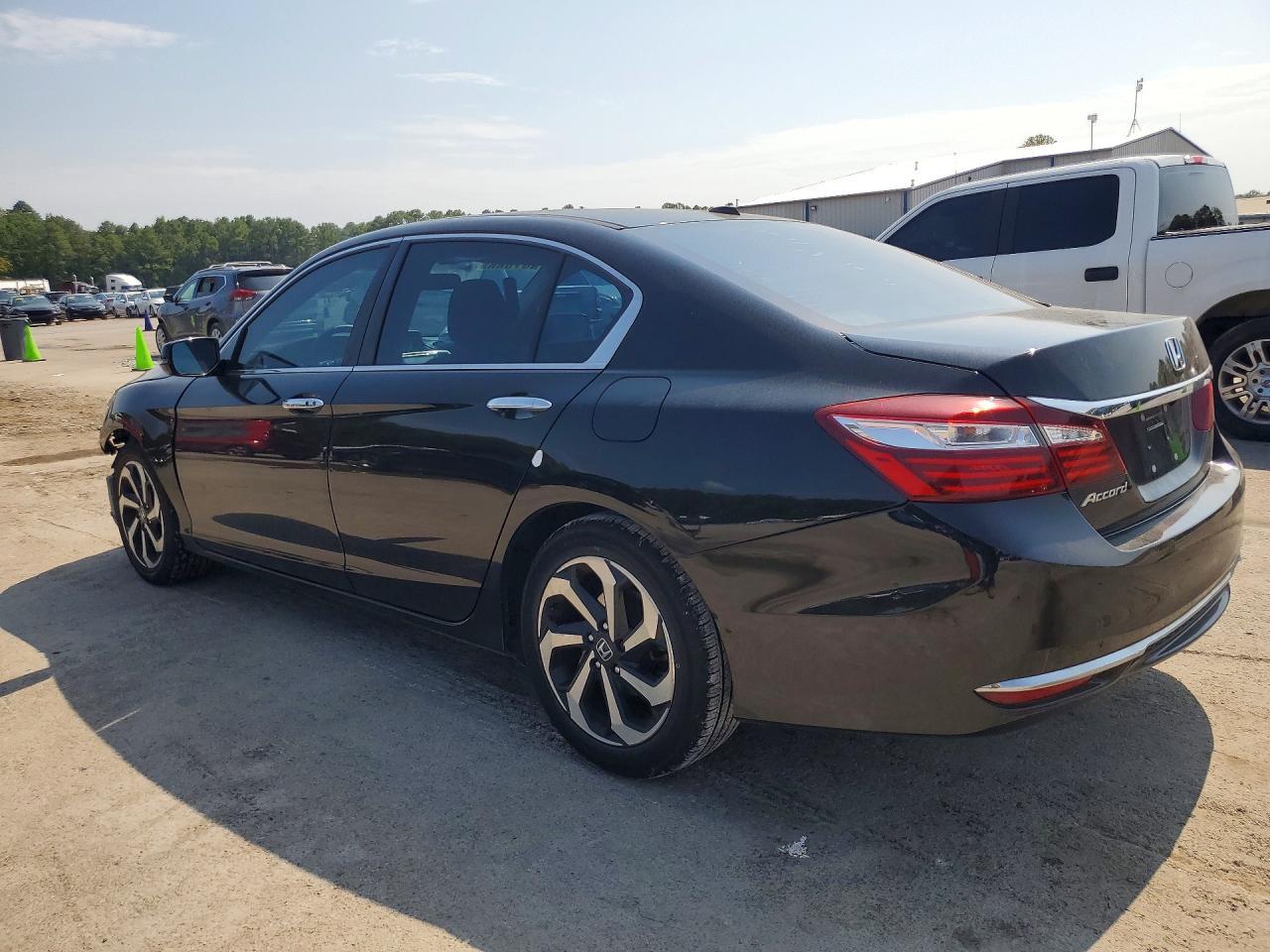 2017 Honda Accord Ex - Фото 2