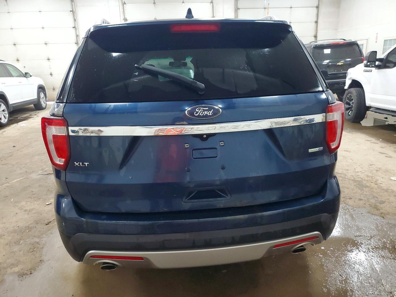 2016 Ford Explorer Xlt - Фото 6