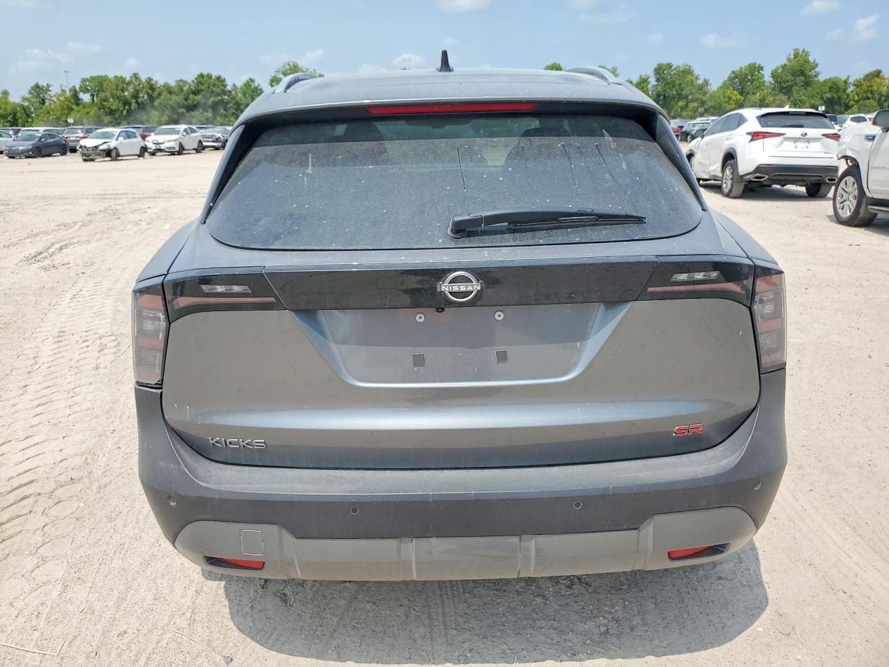 2026 Nissan Kicks Sr - Фото 6