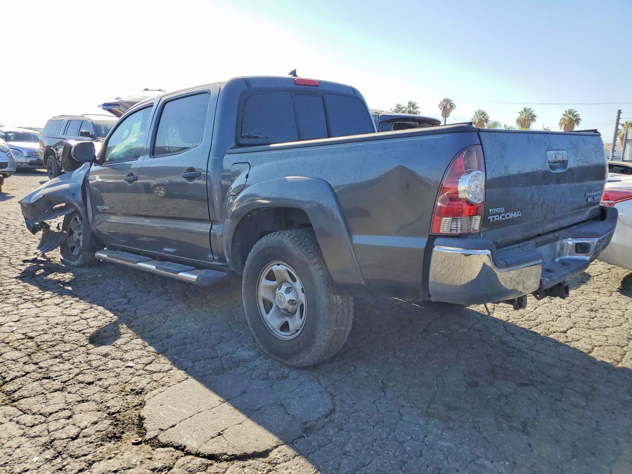 2015 Toyota Tacoma Double Cab Prerunner - Фото 2