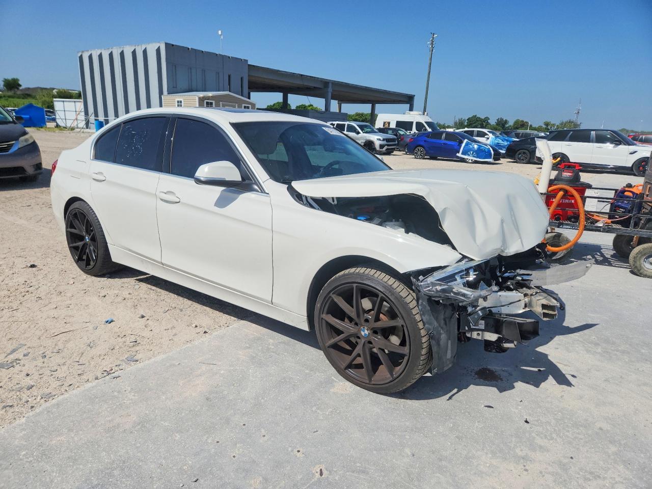 2018 BMW 330 I - Image 4