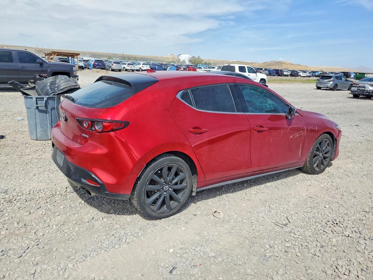 2019 Mazda 3 Premium - Image 3