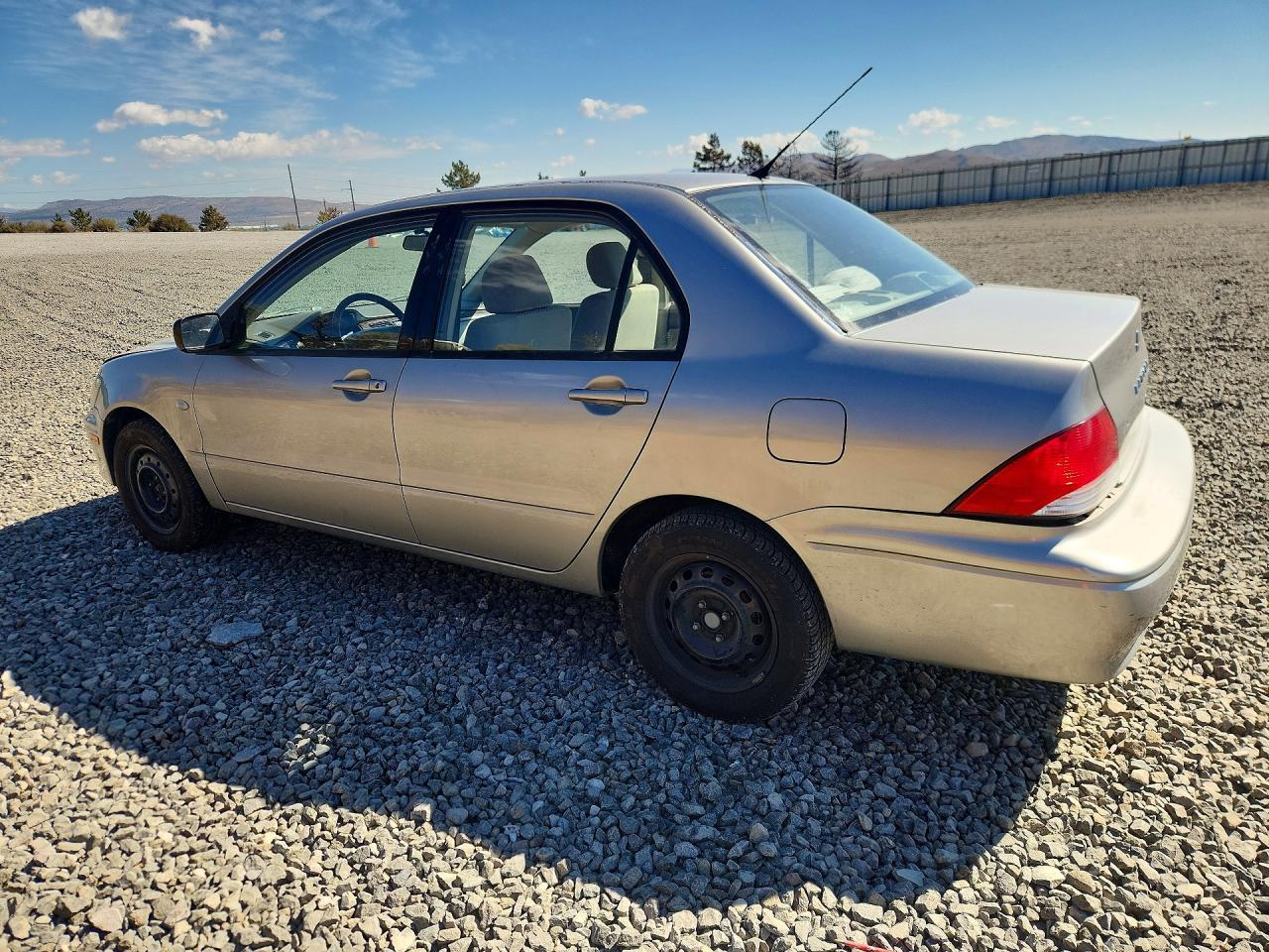 2003 Mitsubishi Lancer Es - Фото 2