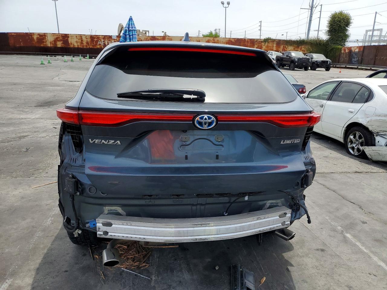 2023 Toyota Venza Limited - Фото 6