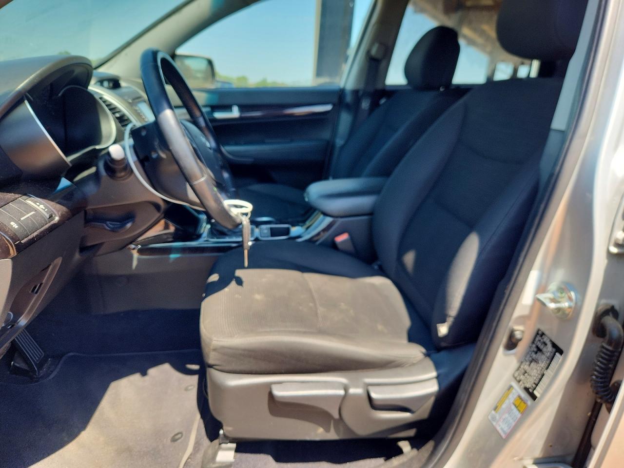2014 Kia Sorento Lx - Image 7