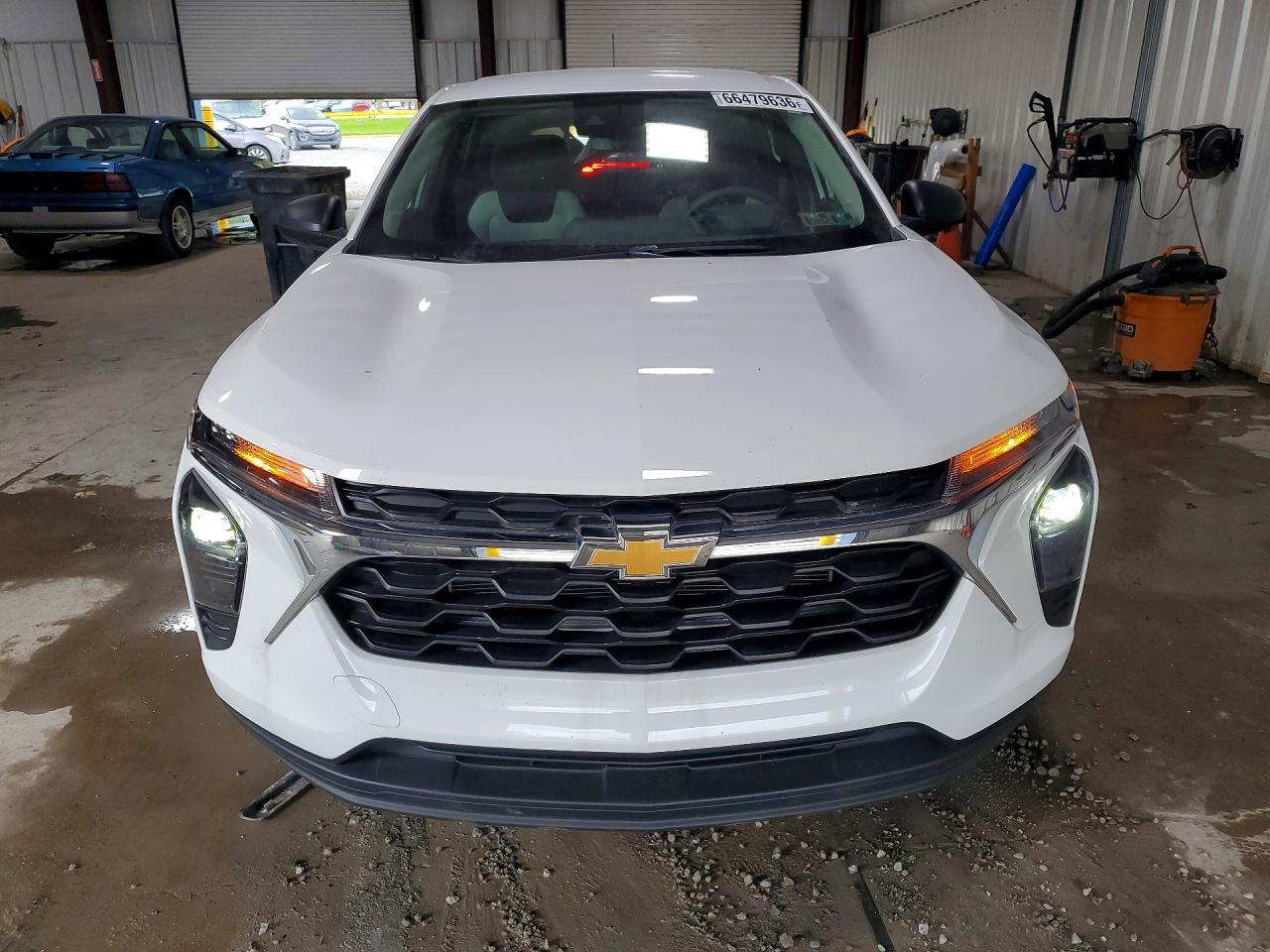 2025 Chevrolet Trax Ls - Фото 5