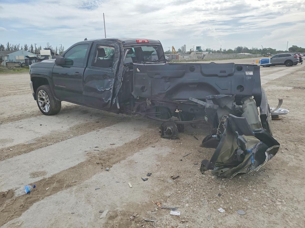 2017 Chevrolet Silverado C1500 - Image 2