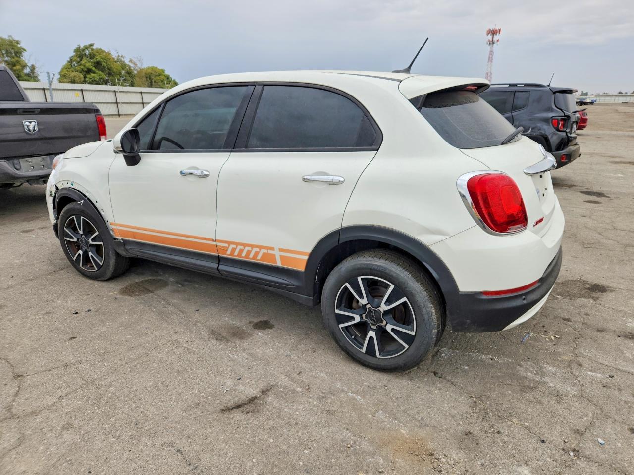 2017 Fiat 500X Pop - Фото 2