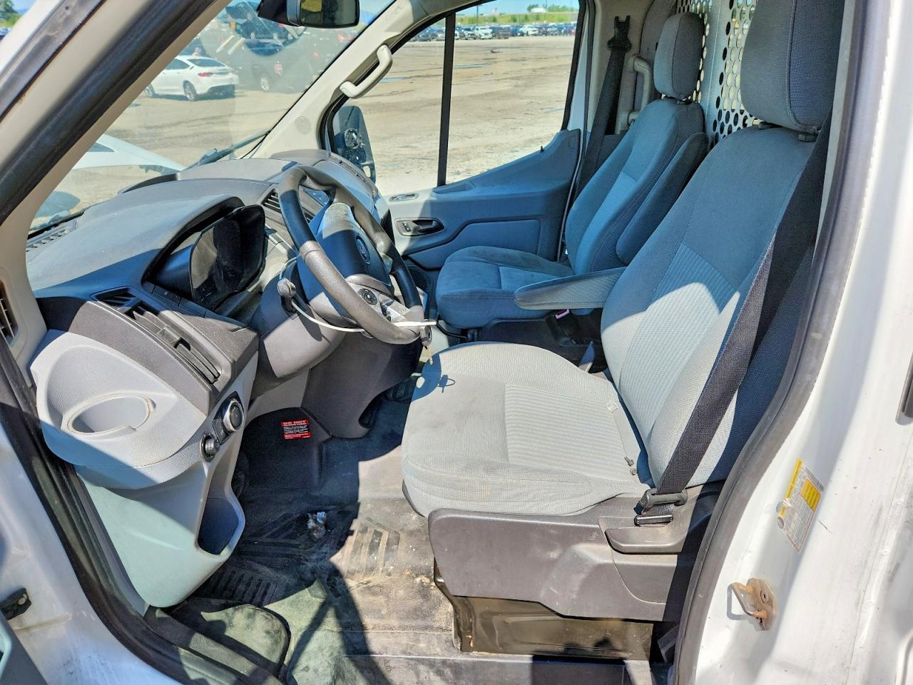 2016 Ford Transit 250 Delivery Van - Image 7
