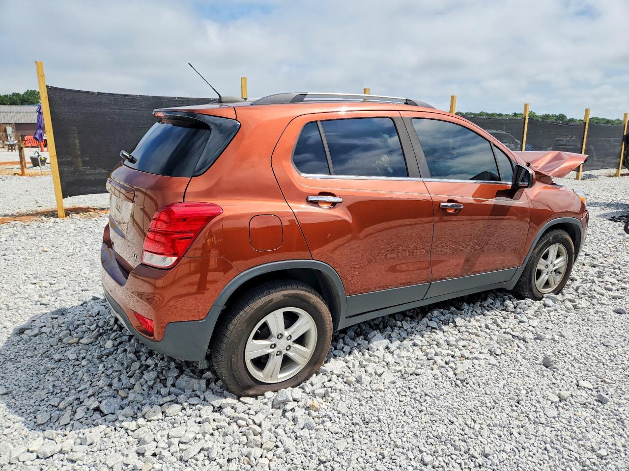 2019 Chevrolet Trax 1Lt - Image 3