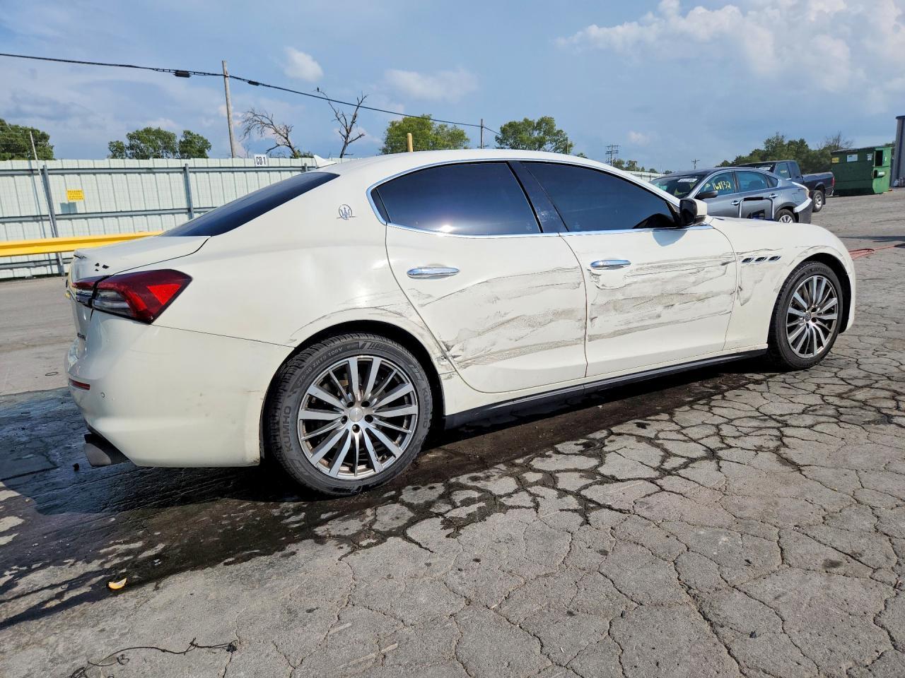 2019 Maserati Ghibli S - Image 3