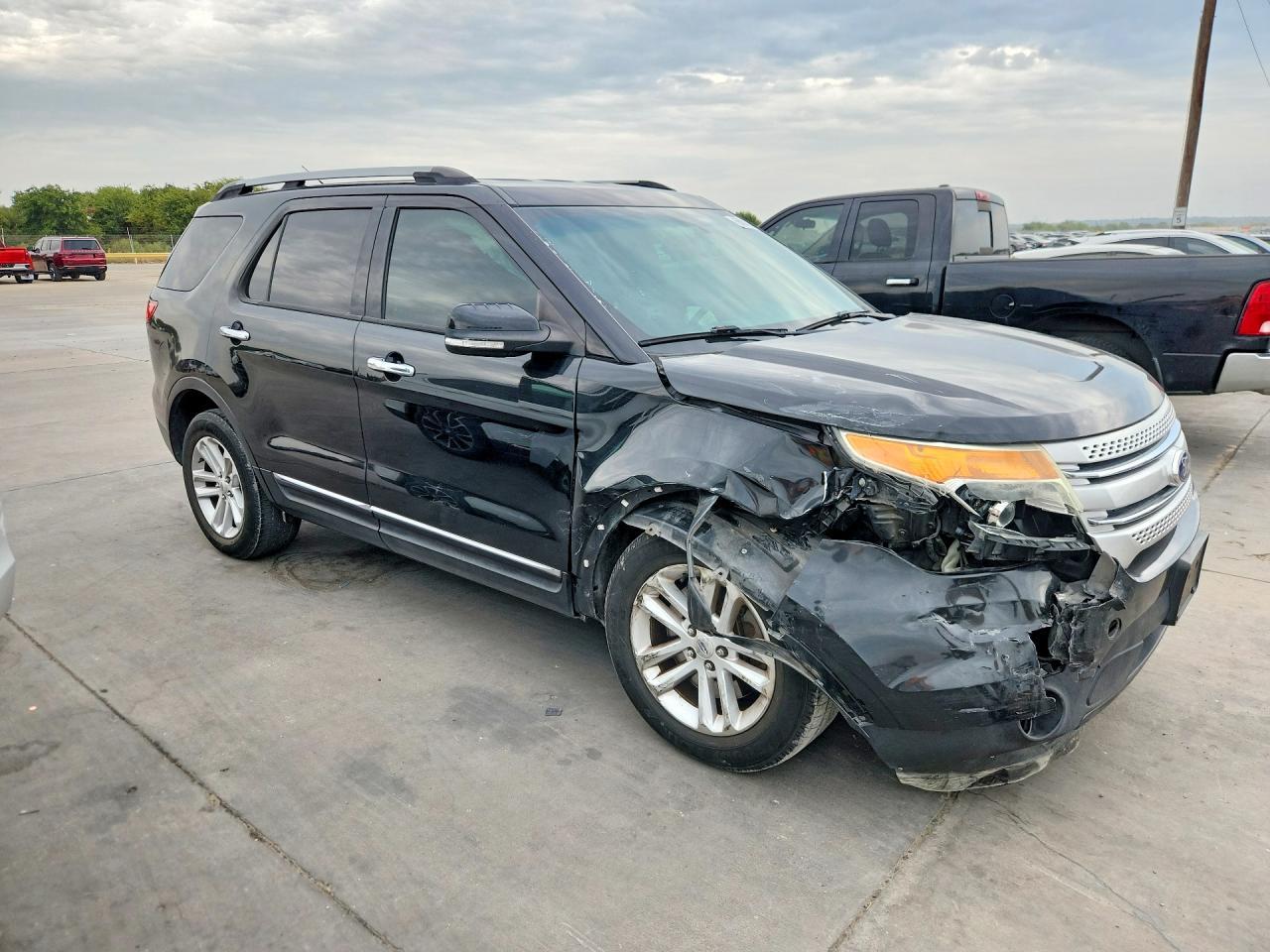 2015 Ford Explorer Xlt - Фото 4