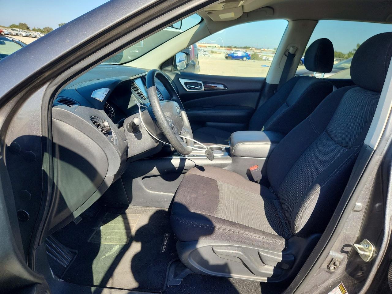 2025 Nissan Pathfinder S - Фото 7