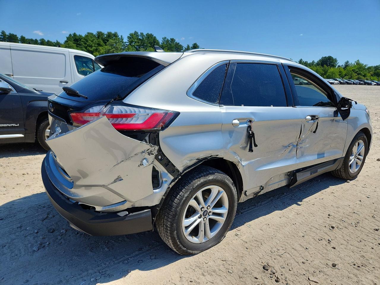 2020 Ford Edge Sel - Фото 3