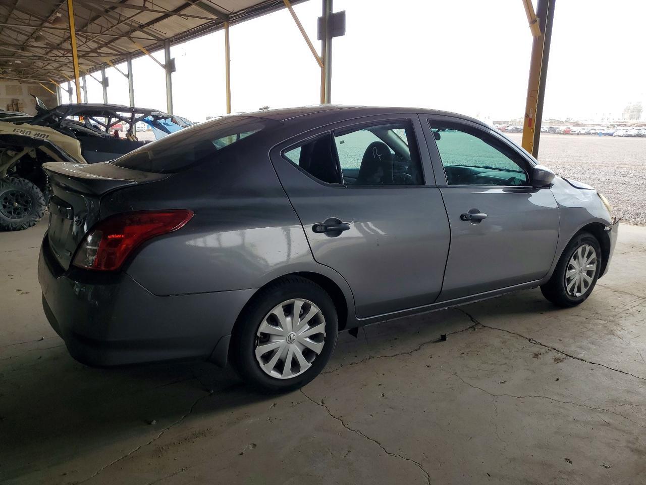 2017 Nissan Versa 1.6 S Plus - Image 3
