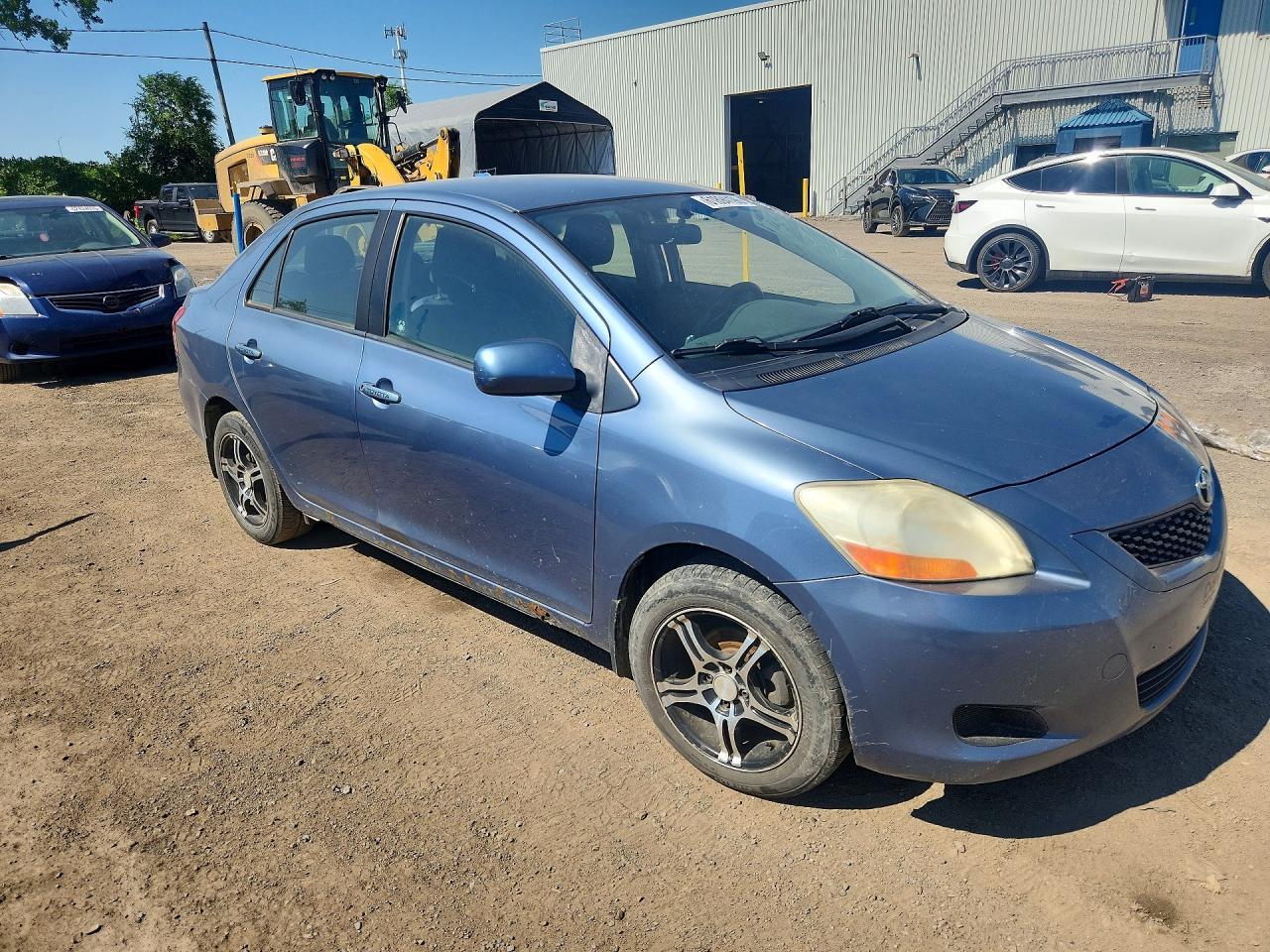 2011 Toyota Yaris Base - Image 4