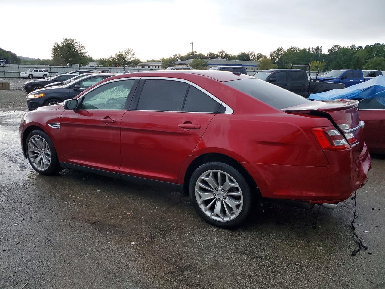 2015 Ford Taurus Limited - Фото 2
