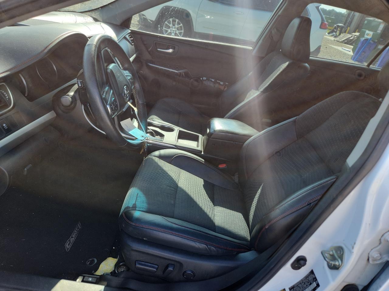 2015 Toyota Camry Se - Image 7