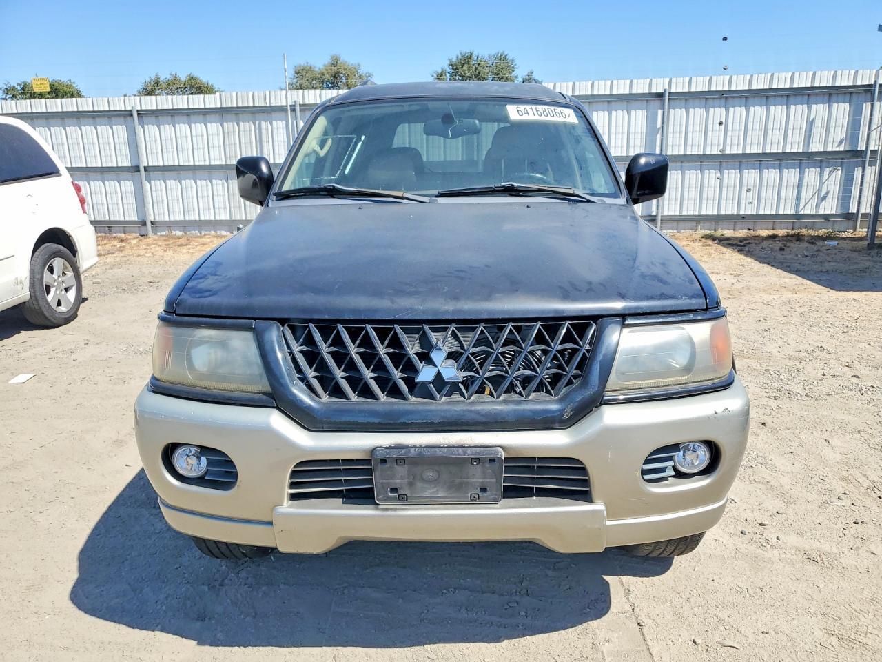 2003 Mitsubishi Montero Sport Limited - Image 5