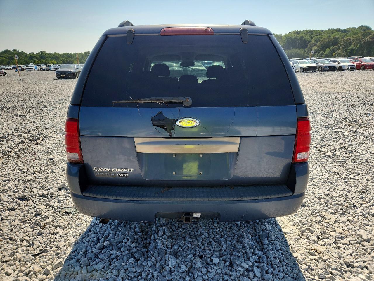 2004 Ford Explorer Xlt - Image 6