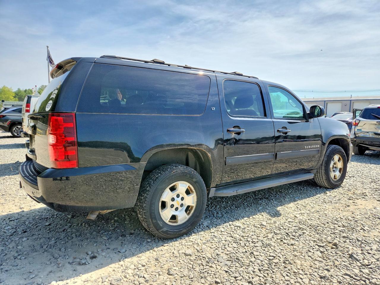 2013 Chevrolet Suburban K1500 Lt - Фото 3