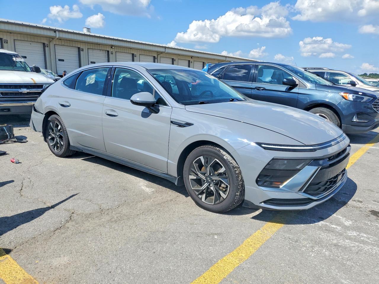 2024 Hyundai Sonata Sel - Image 4