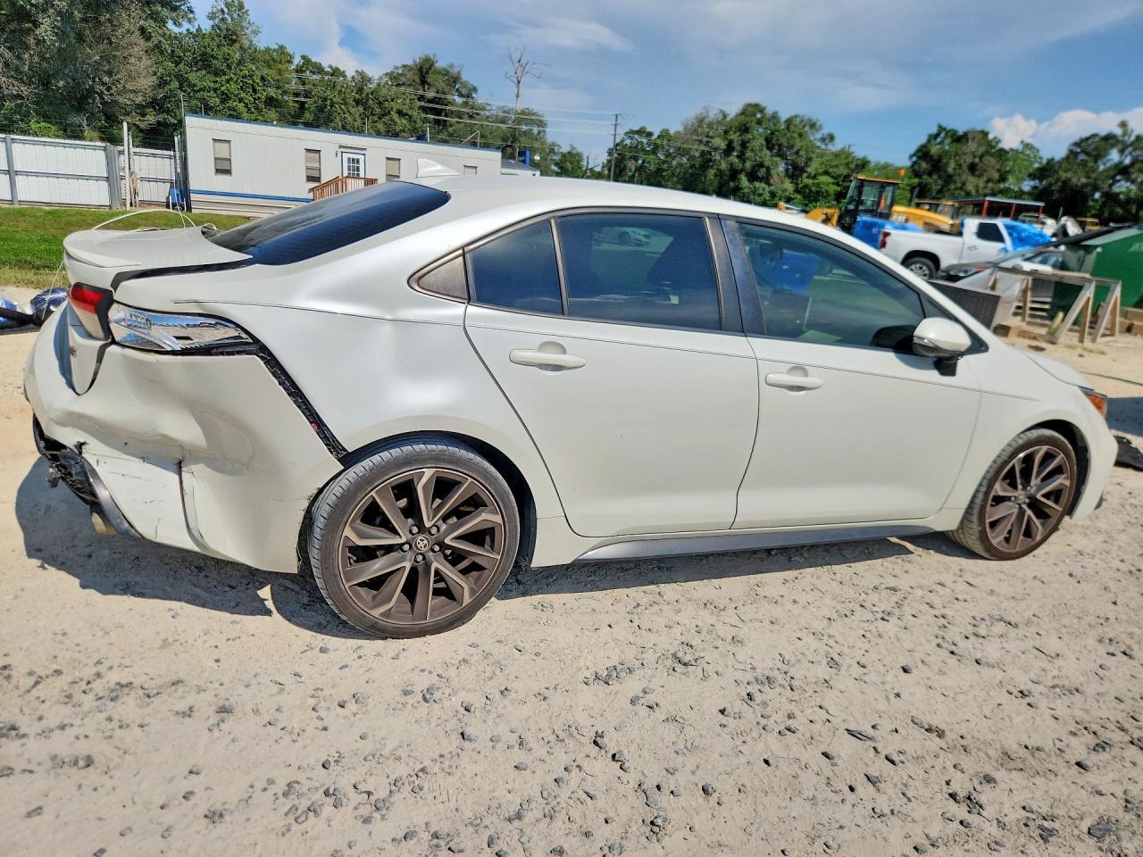 2021 Toyota Corolla Se - Image 3