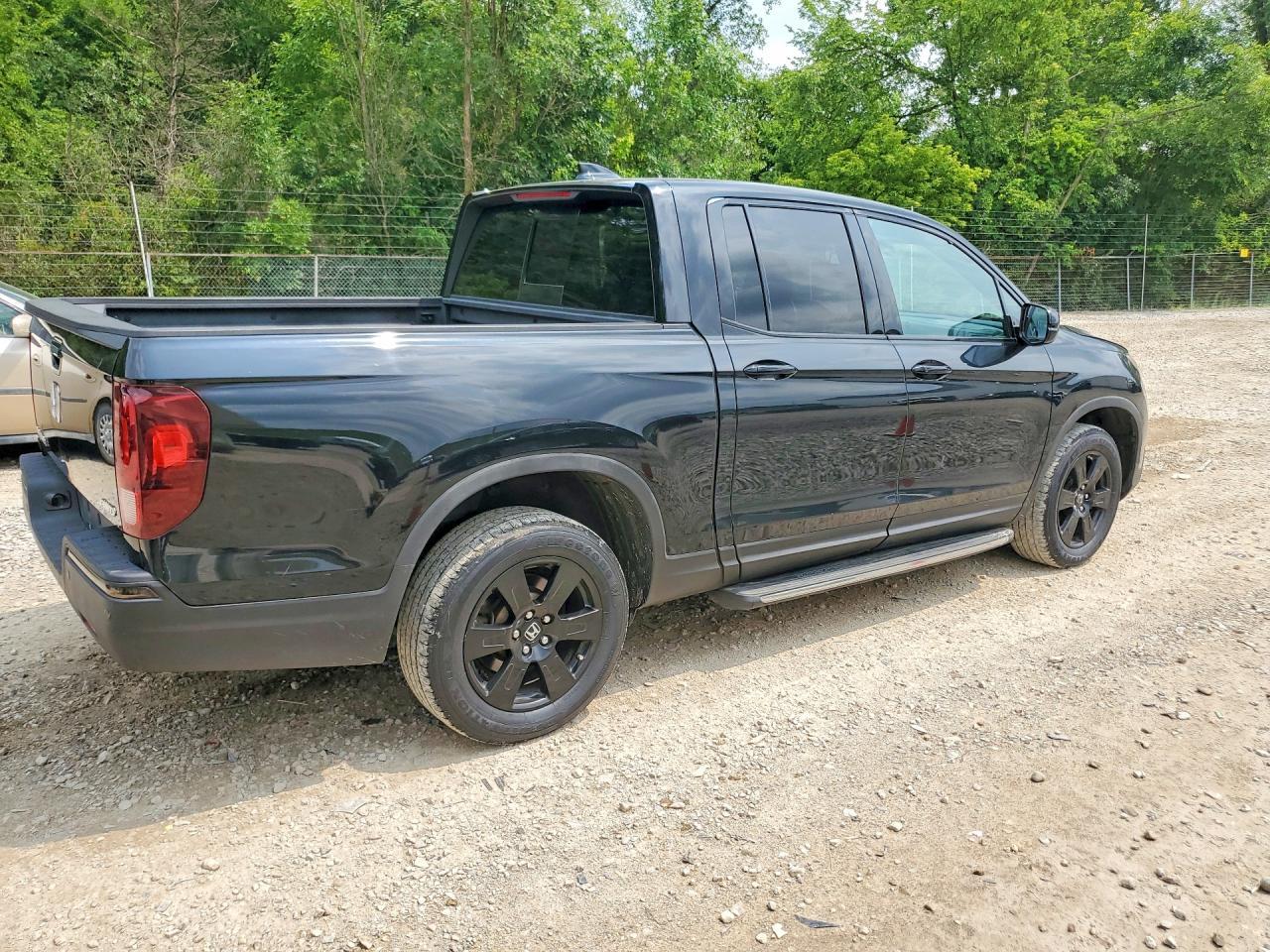2017 Honda Ridgeline Black Edition - Фото 3