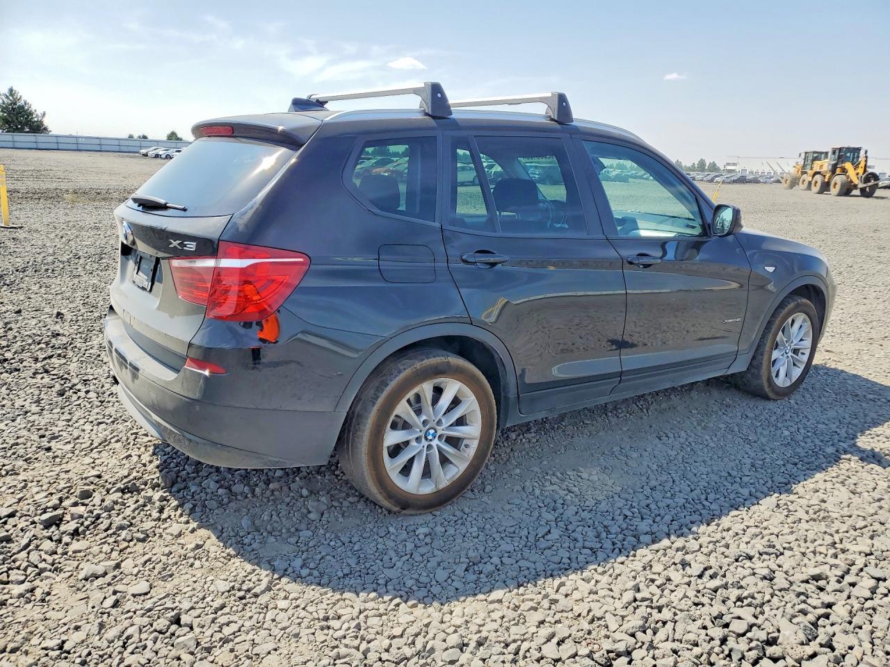 2013 BMW X3 xDrive28I - Image 3