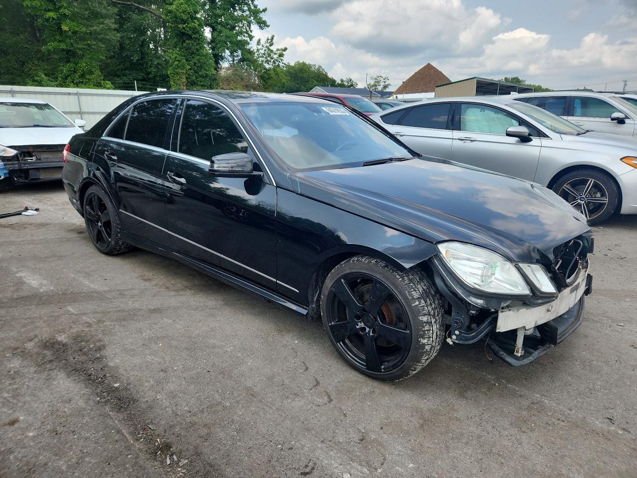 2011 Mercedes-Benz E 350 4Matic - Фото 4
