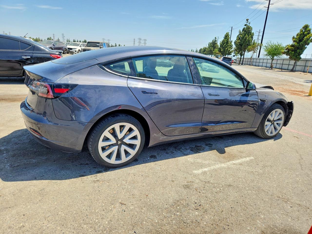 2021 Tesla Model 3 - Image 3