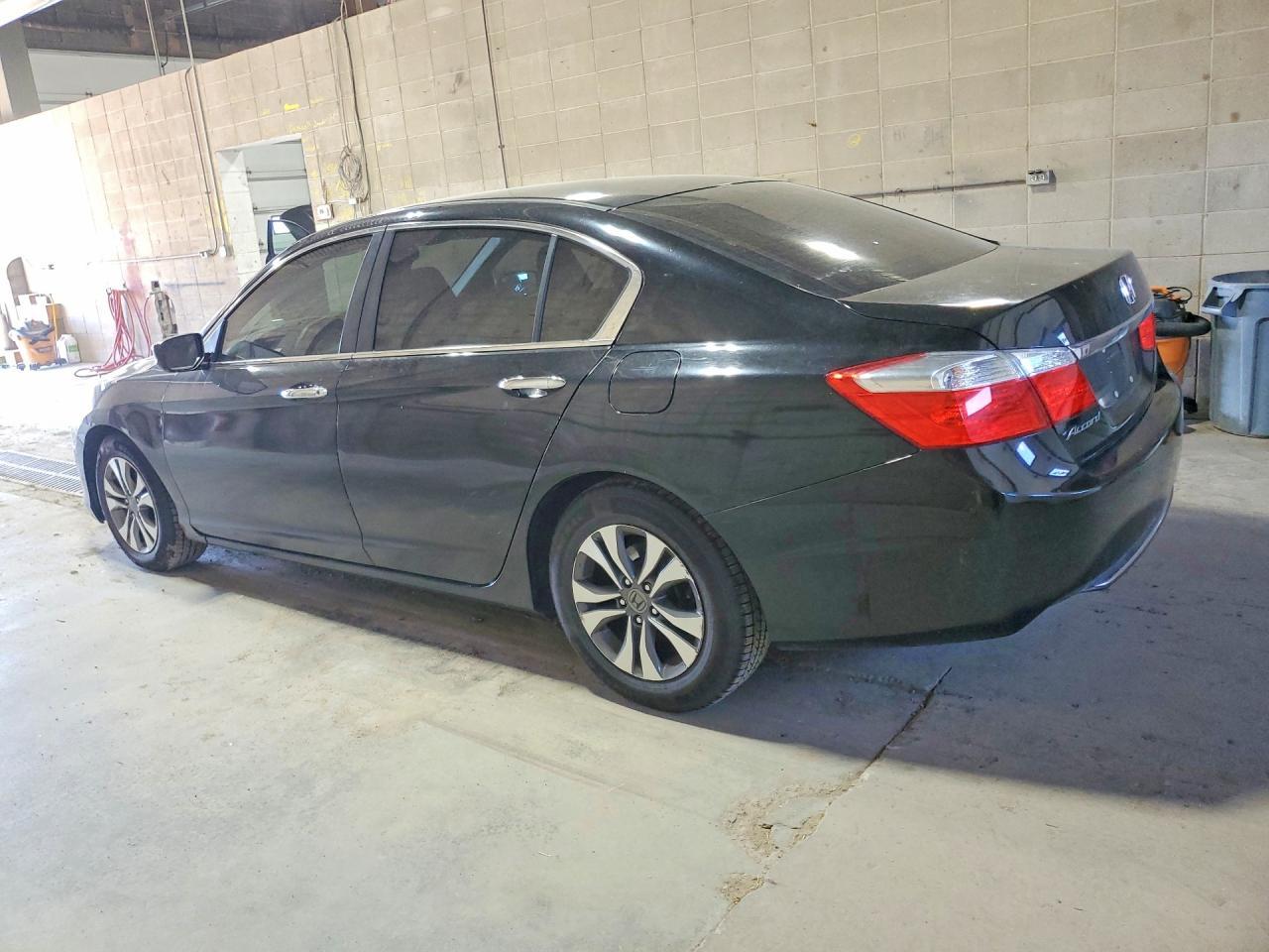 2015 Honda Accord Lx - Фото 2