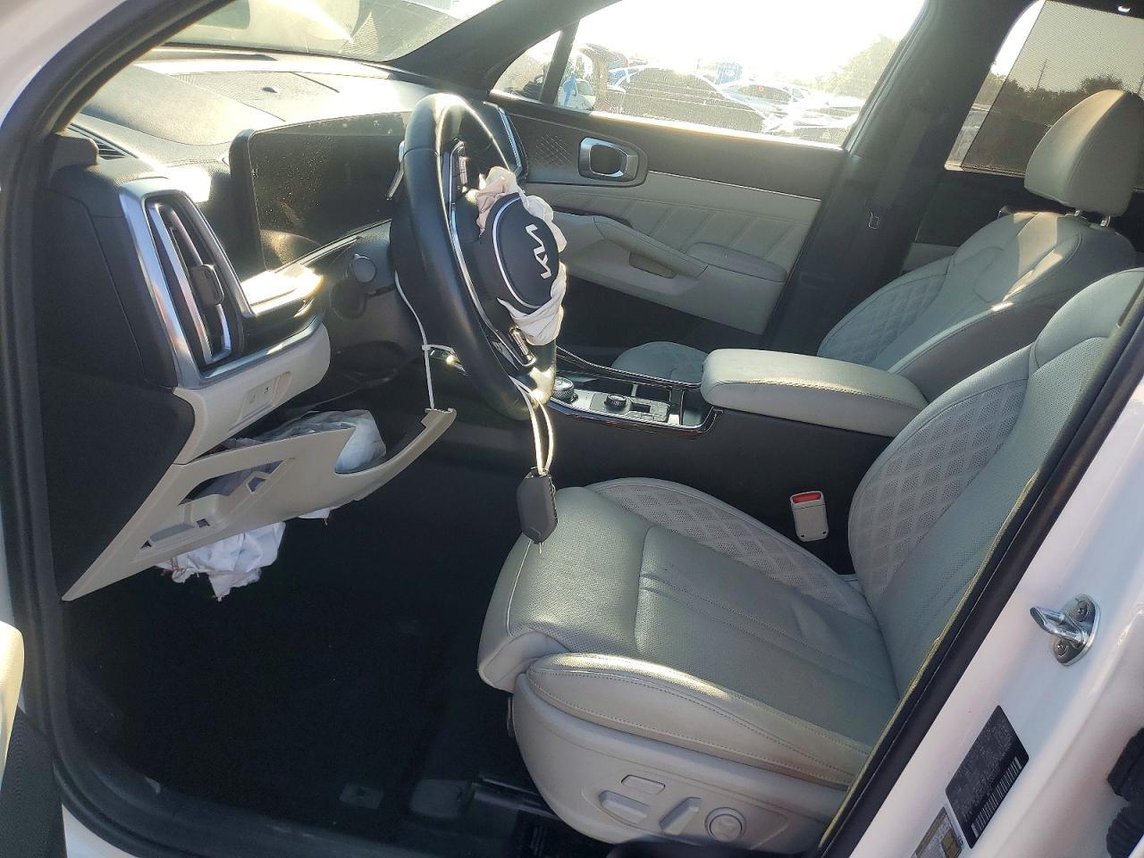 2025 Kia Sorento Sxp - Image 7