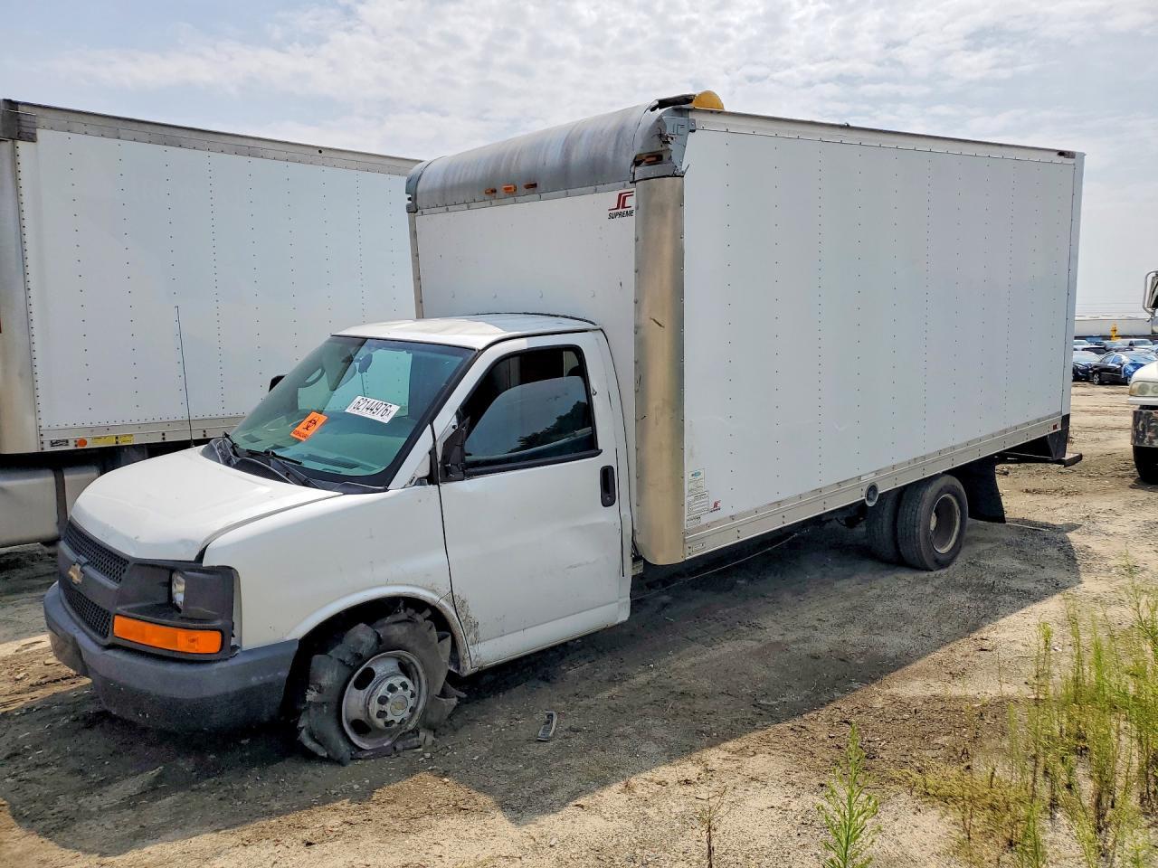 2014 Chevrolet Express Box Truck