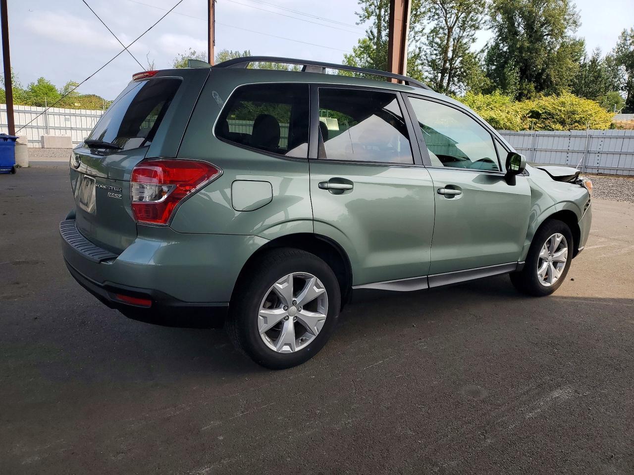 2016 Subaru Forester 2.5I Premium - Image 3