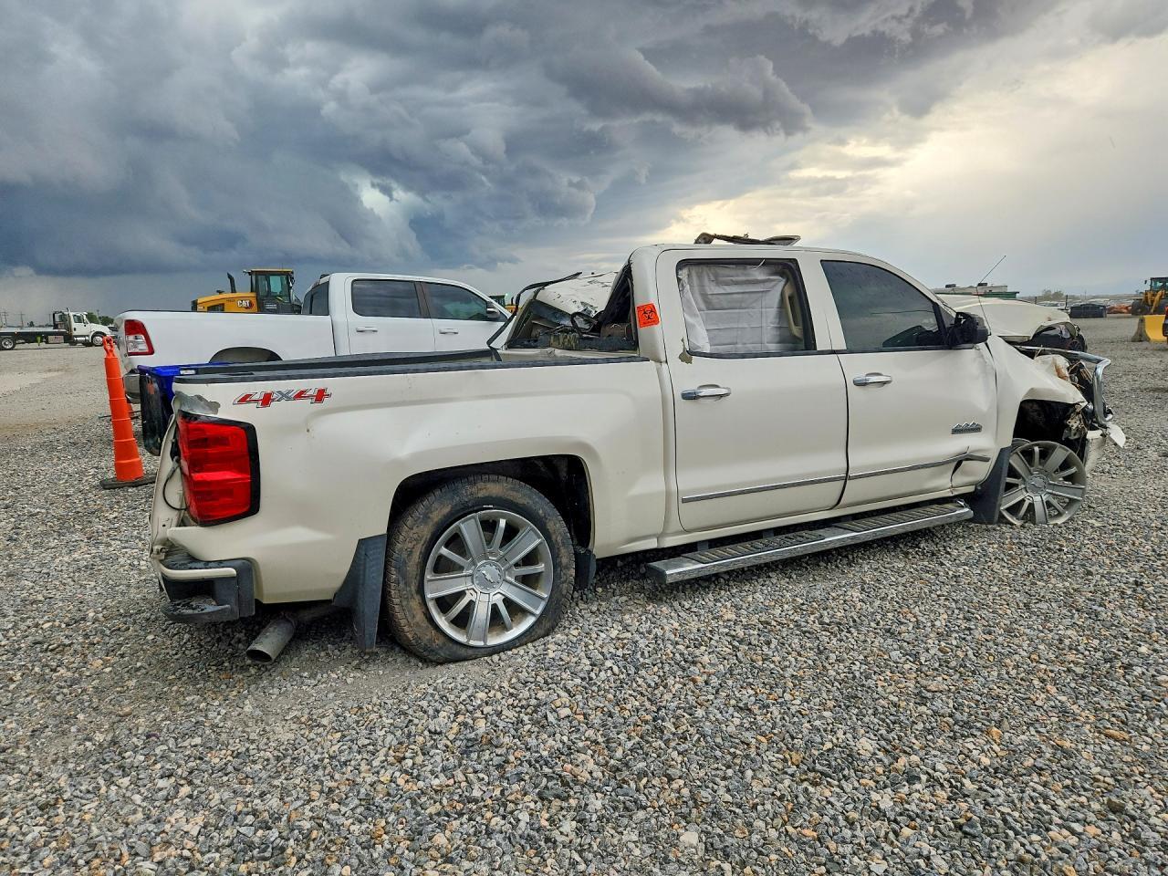 2014 Chevrolet Silverado K1500 High Country - Image 3