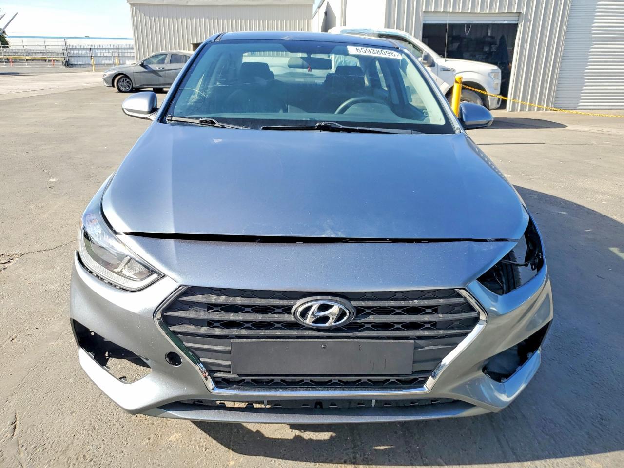 2019 Hyundai Accent Se - Image 5