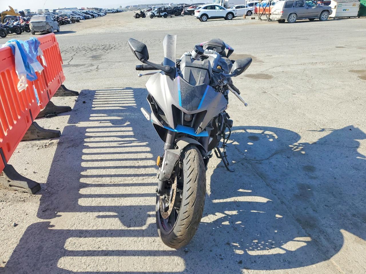 2024 Yamaha Yzfr7 - Image 2