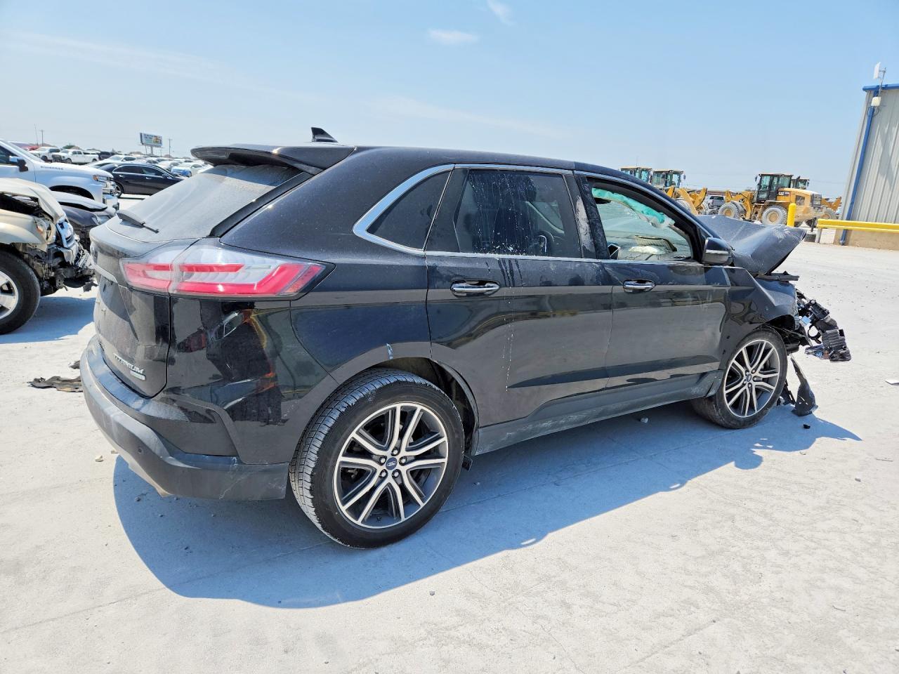 2019 Ford Edge Titanium - Фото 3
