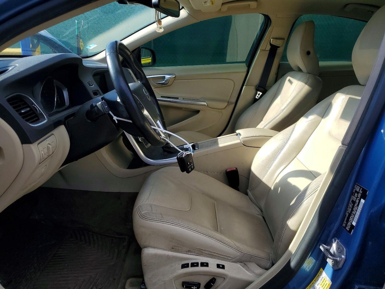 2015 Volvo S60 Premier - Фото 7