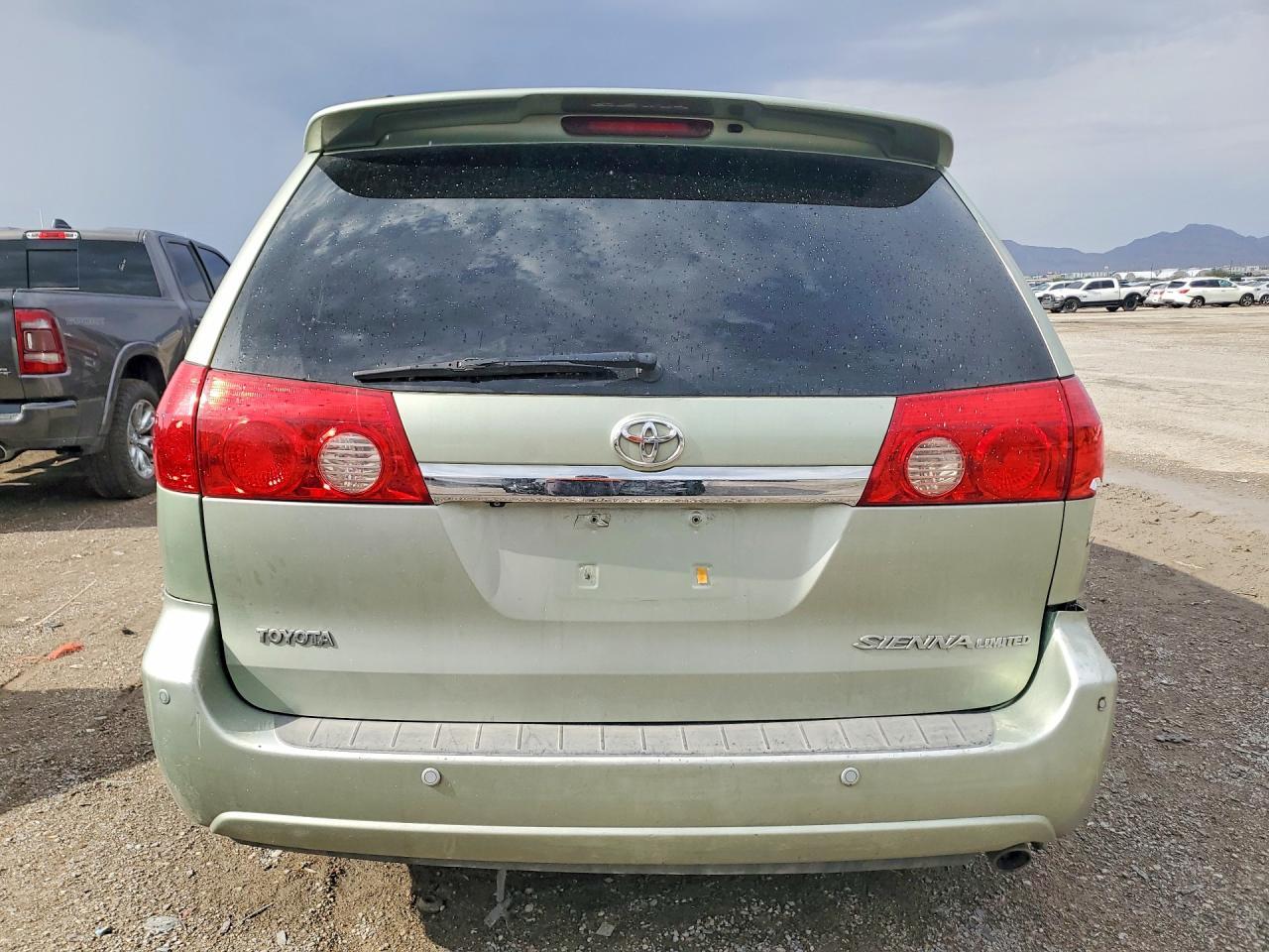 2006 Toyota Sienna Xle Limited 7 Passenger - Image 6