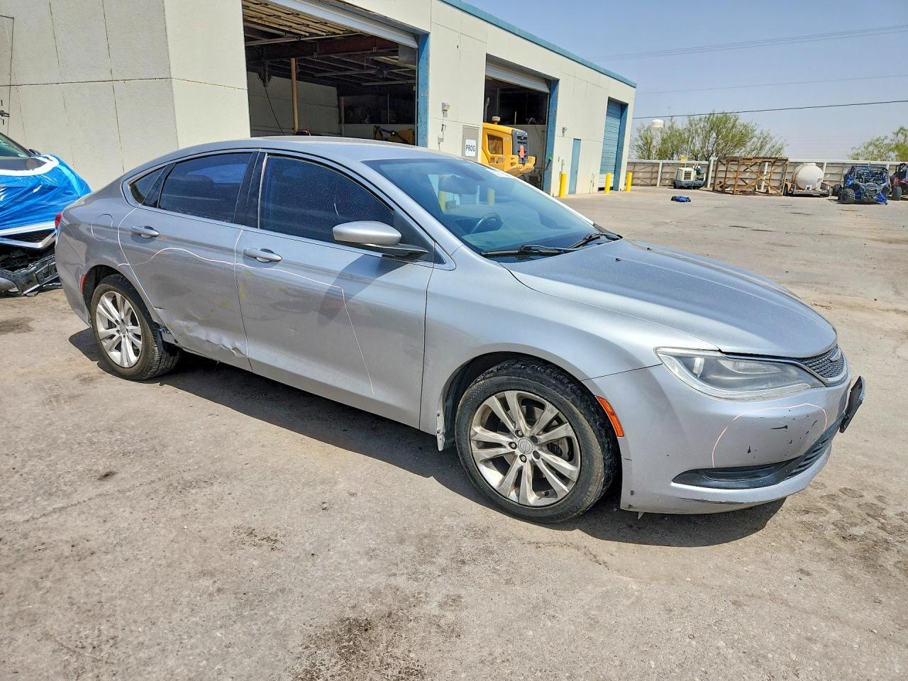 2016 Chrysler 200 Lx - Фото 4