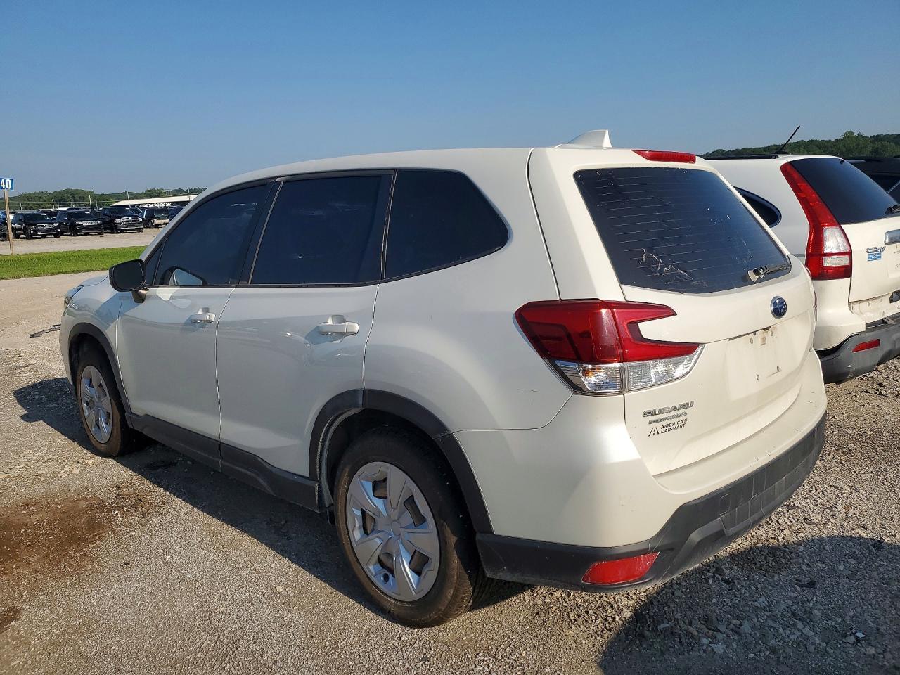 2020 Subaru Forester - Фото 2