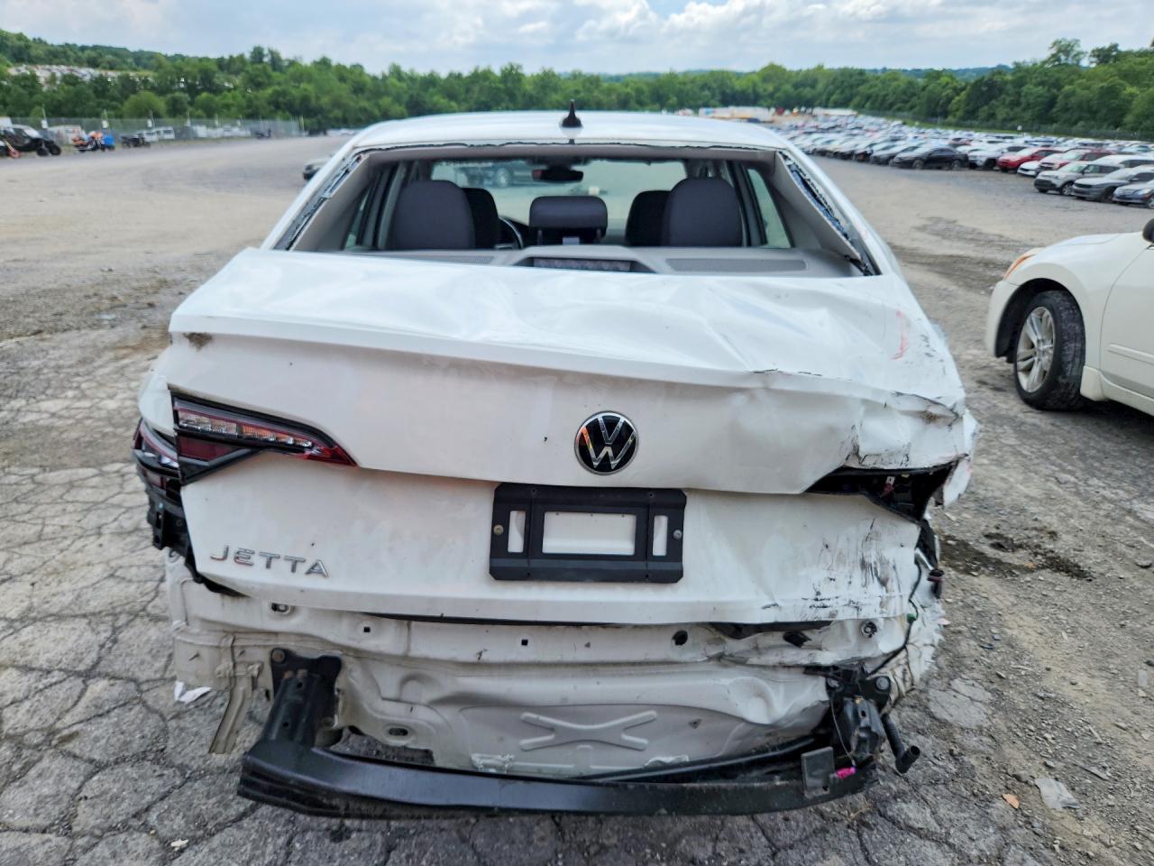 2022 Volkswagen Jetta S - Фото 6