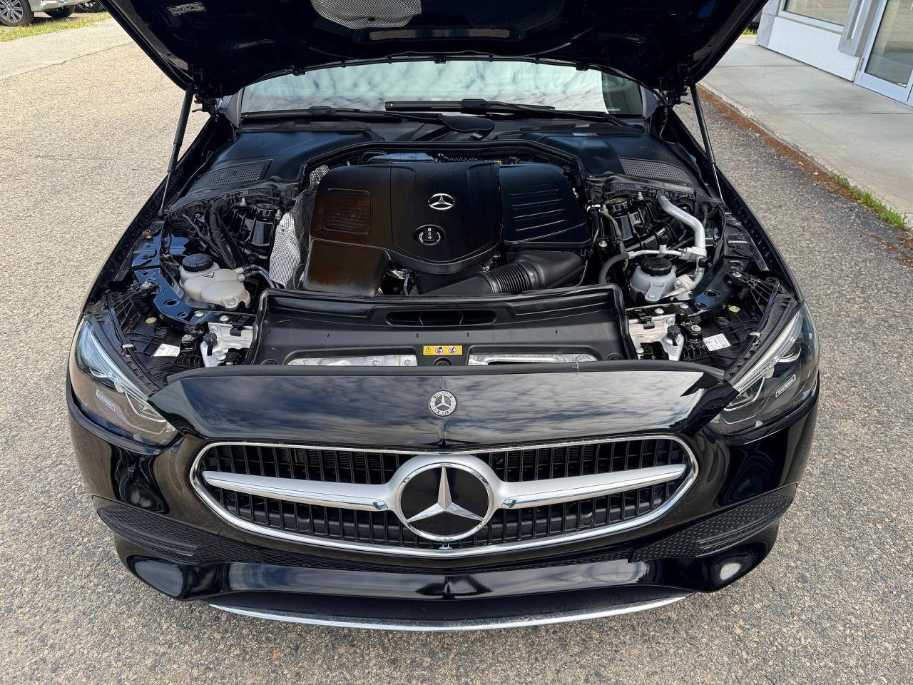 2023 Mercedes-Benz C 300 4Matic - Image 7