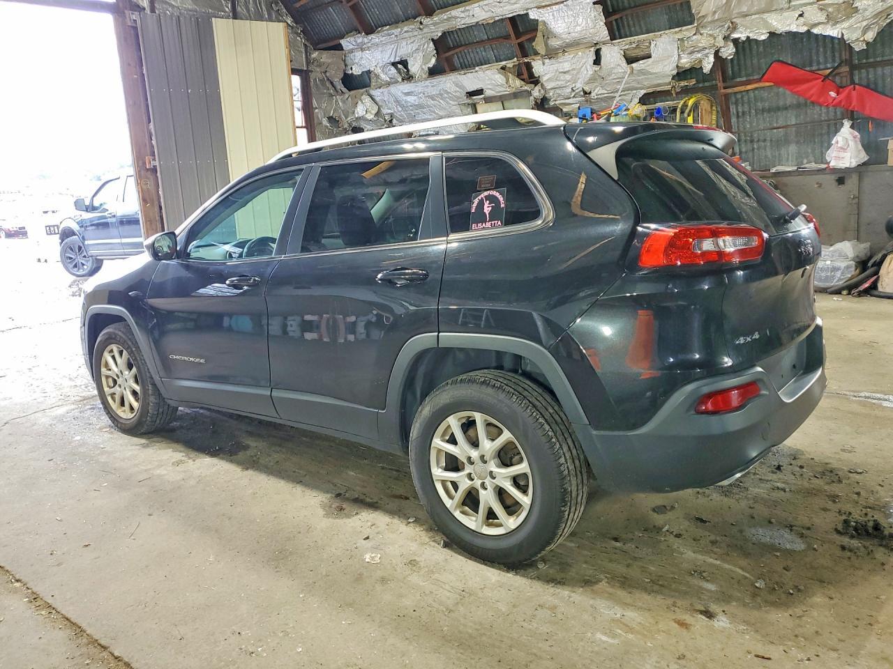 2015 Jeep Cherokee Latitude - Фото 2