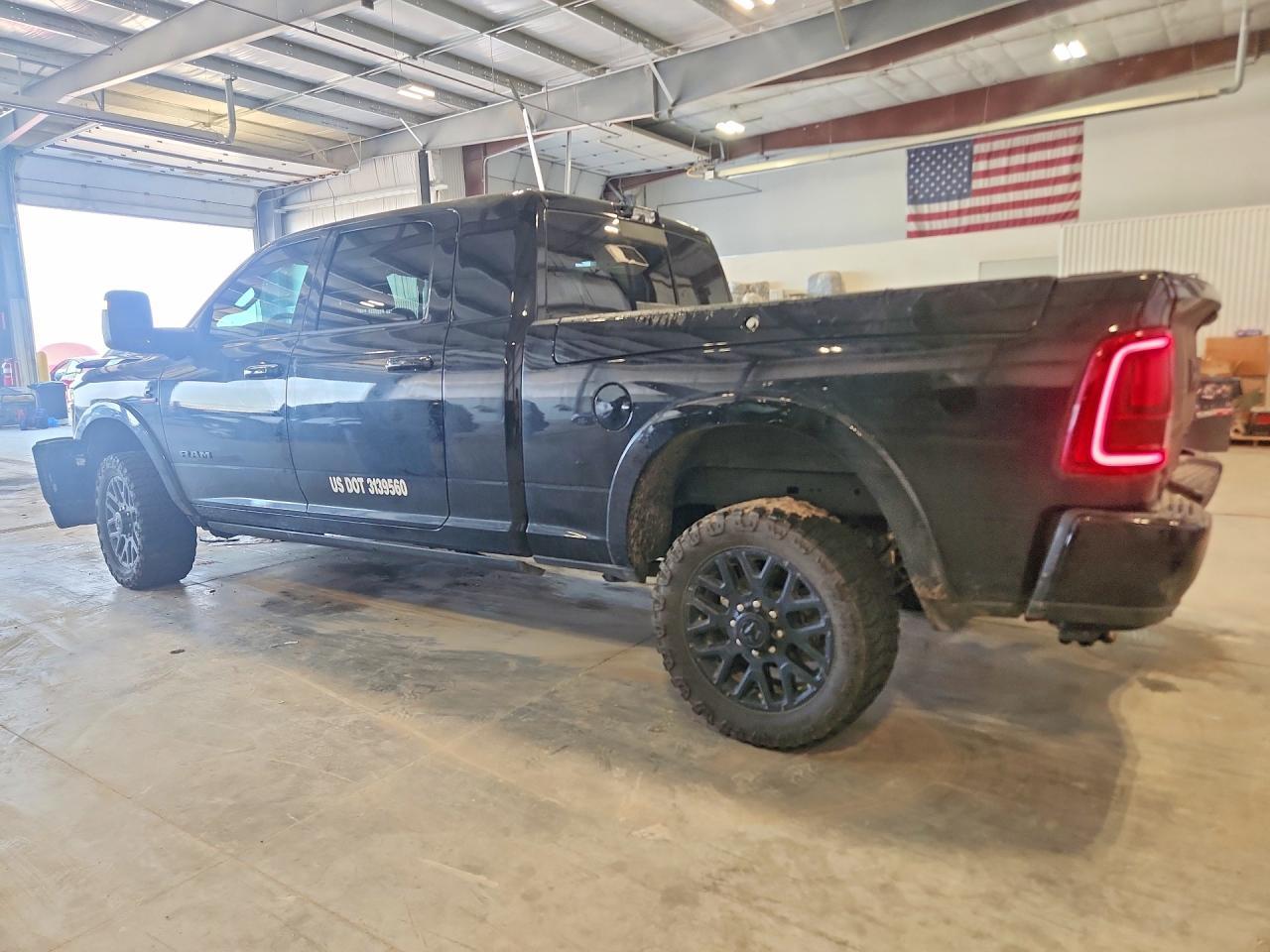 2026 Ram 2500 Limited - Фото 2