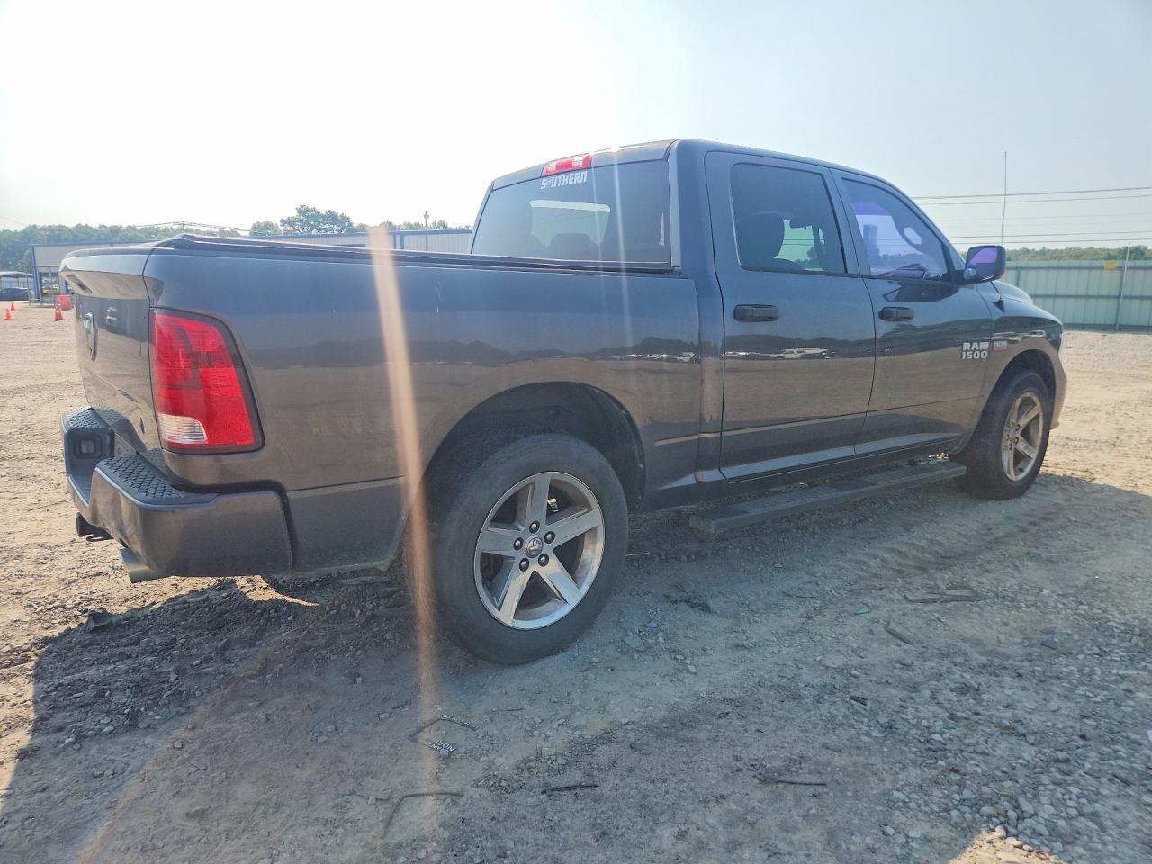 2014 Ram 1500 St - Image 3