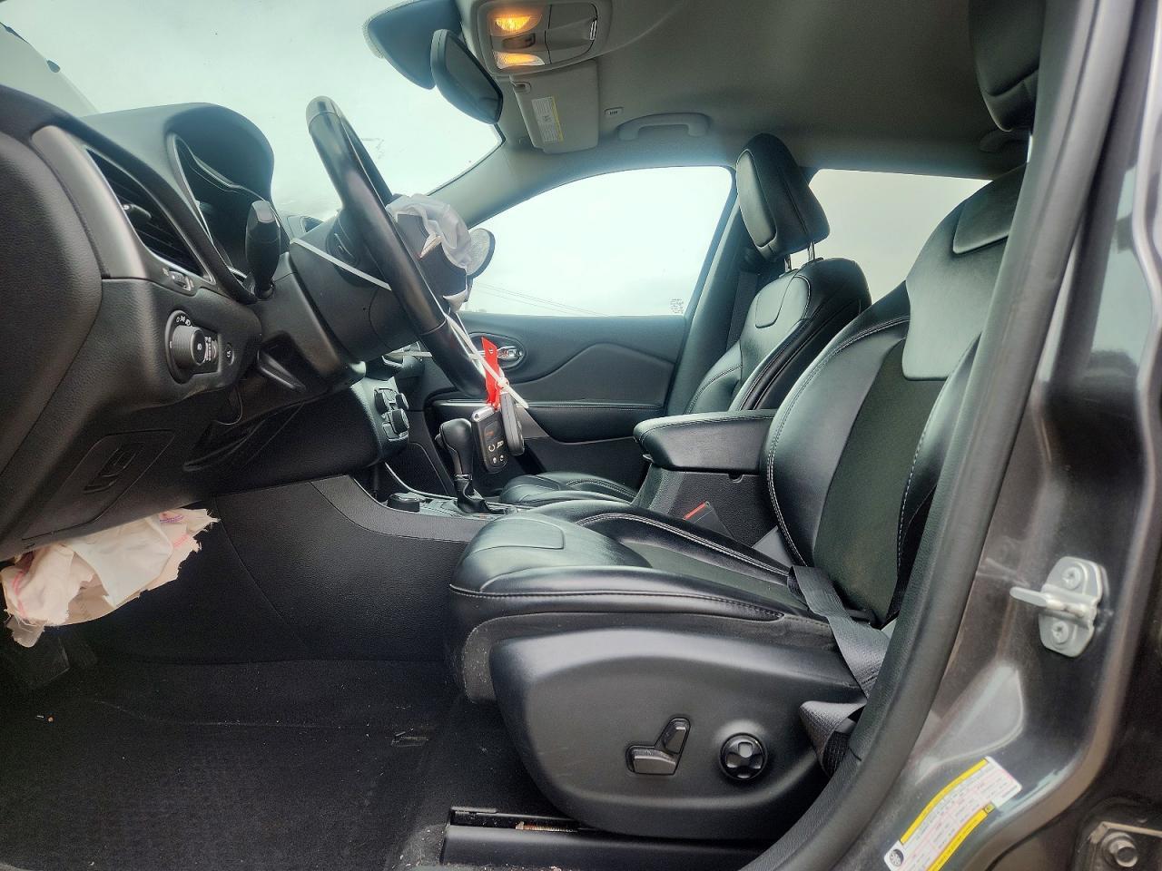 2019 Jeep Cherokee Latitude Plus - Фото 7